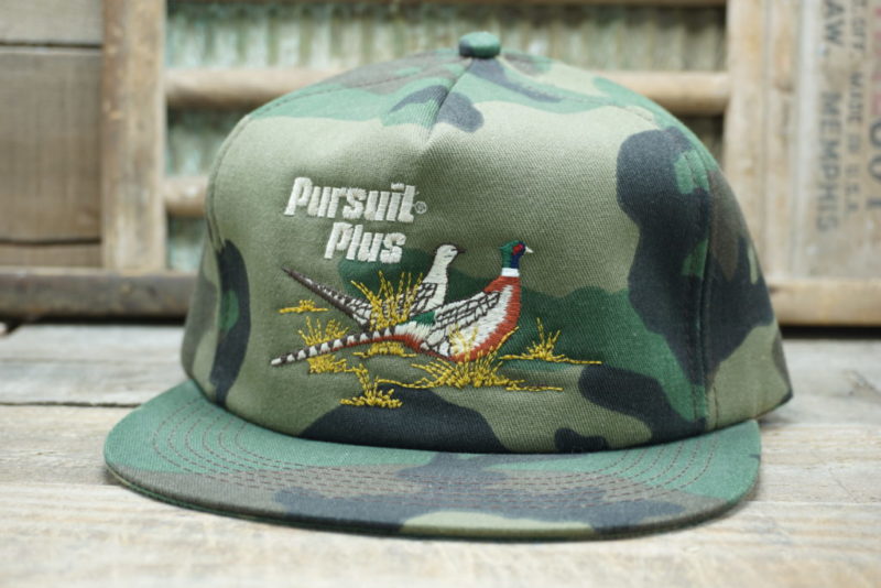 VINTAGE PURSUIT PLUS CAMO SNAPBACK TRUCKER HAT