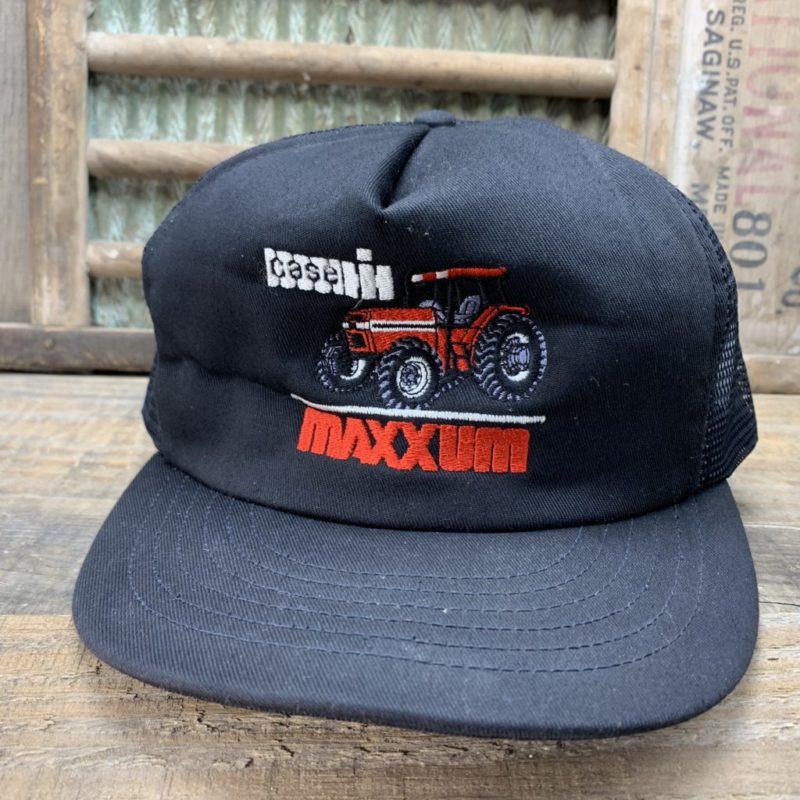 VINTAGE CASE IH SNAPBACK TRUCKER HAT