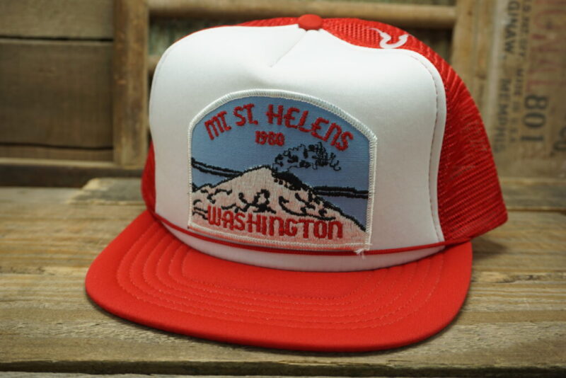 Vintage Mt. St. Helens 1980 Washington Mesh Patch Snapback Trucker Hat Cap