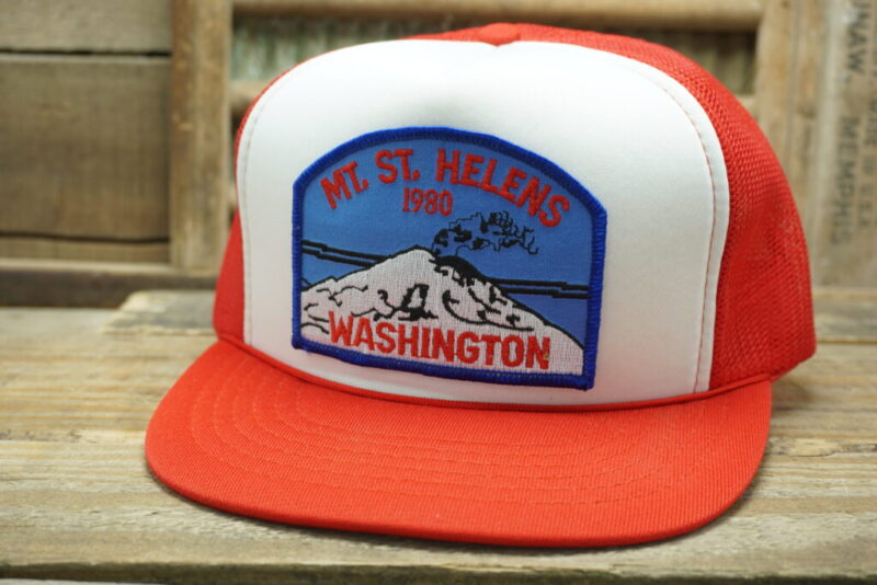 Vintage MT. ST. Helens 1980 Washington Mesh Patch Snapback Trucker Hat Cap