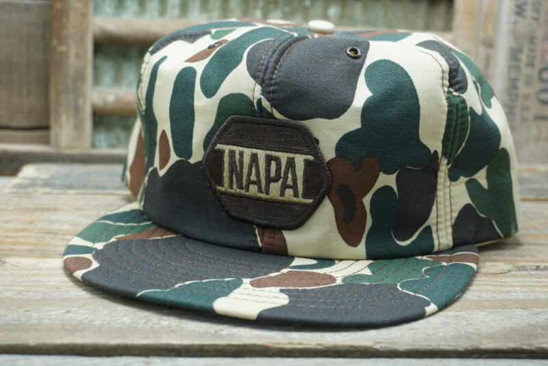 Vintage NAPA Auto Parts Camo Patch Snapback Trucker Hat Cap Louisville MFG CO Made In USA
