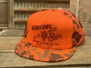 Old Style Oshkosh Wisconsin Lee Beverage Co Hunters Do it With Style Hat