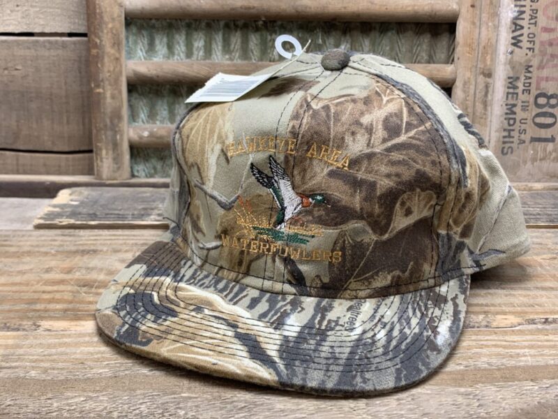 Vintage Hawkeye Area Waterfowlers Duck Realtree Camo Snapback Trucker Hat Cap YoungAn New With Tags