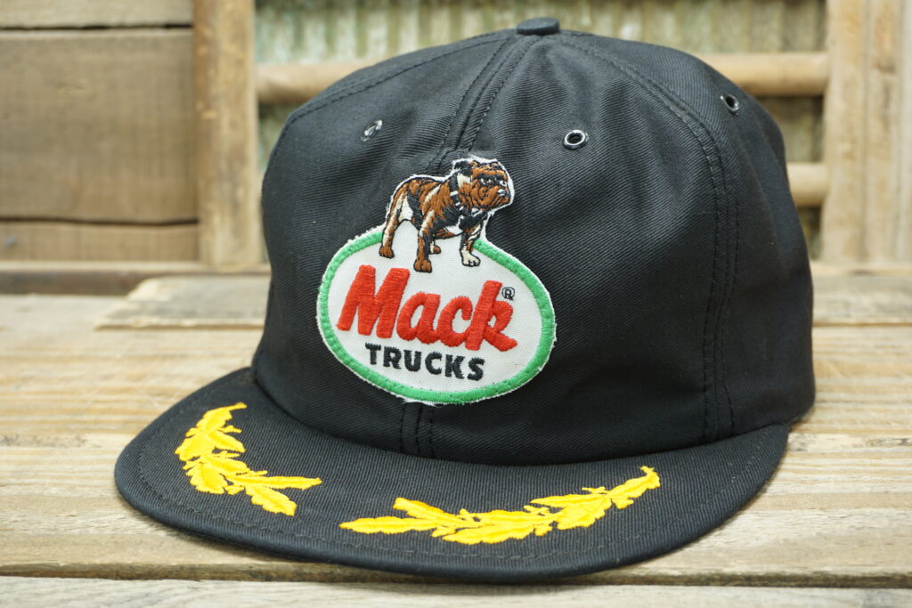 トラッカーキャップ USA MACK TRACK メッシュキャップ 美品 - 帽子