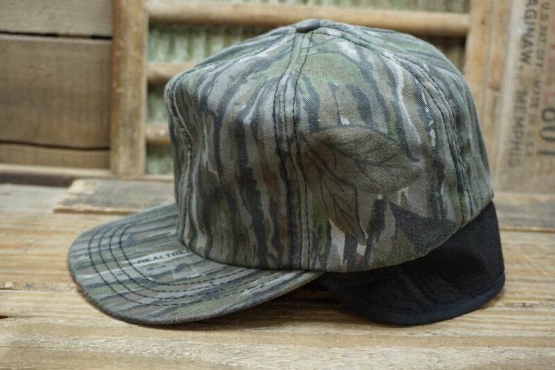 Vintage Realtree Camo Winter Ear Flap Hat Cap Fitted Medium Made In USA Insulated Thinsulate Thermal Green Leaf
