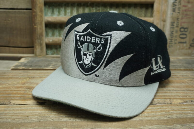 Vintage NFL Las Vegas Los Angeles Oakland Raiders Black Dome Sharktooth Snapback Trucker Hat Cap Logo Athletic Logo 7 Pro Line Made In Taiwan R.O.C.