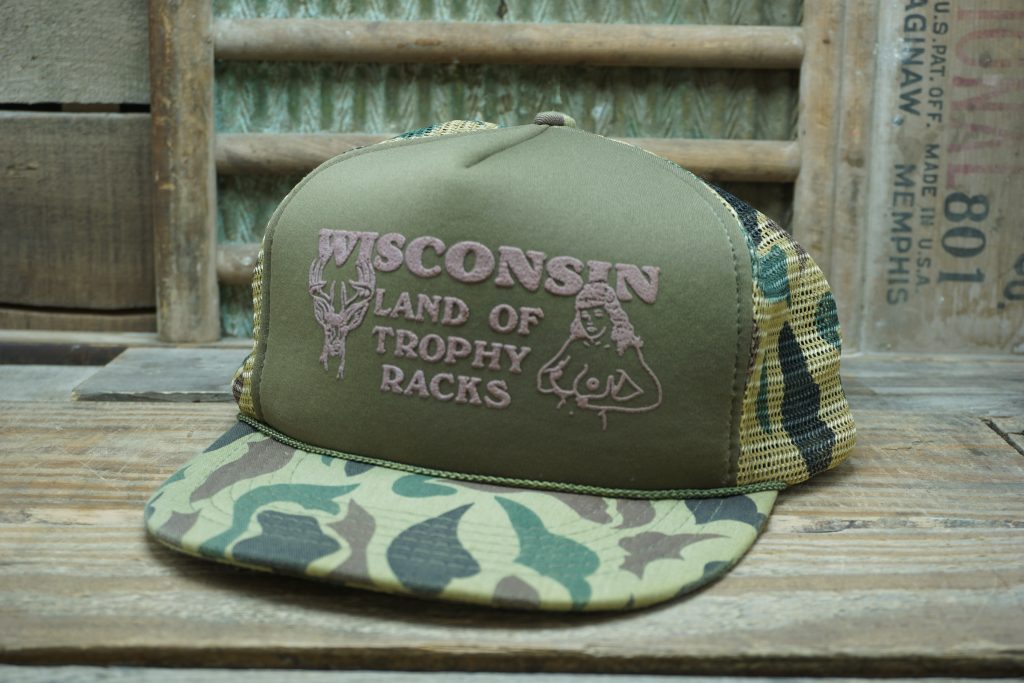 Vintage Wisconsin Land of Trophy Racks Buck Boobs Camo Rope Mesh Snapback Trucker Cap Hat AAM Made In Taiwan R.O.C.